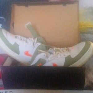 Nike Air Force mids QS